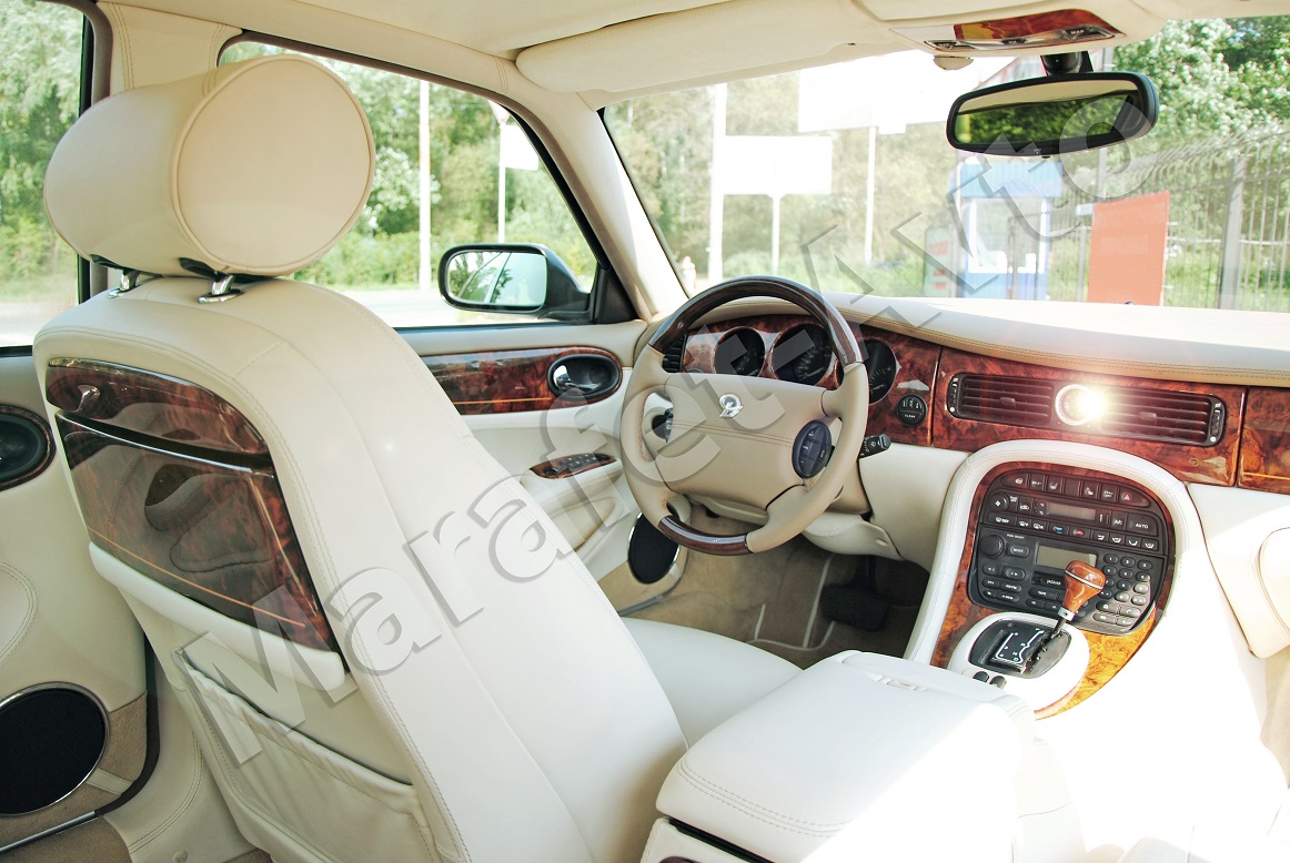 peretyajka-salona-Jaguar-XJ-Daimler-long25.jpg